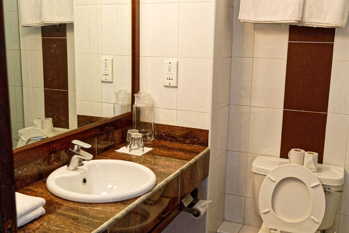 Room 6 of 37