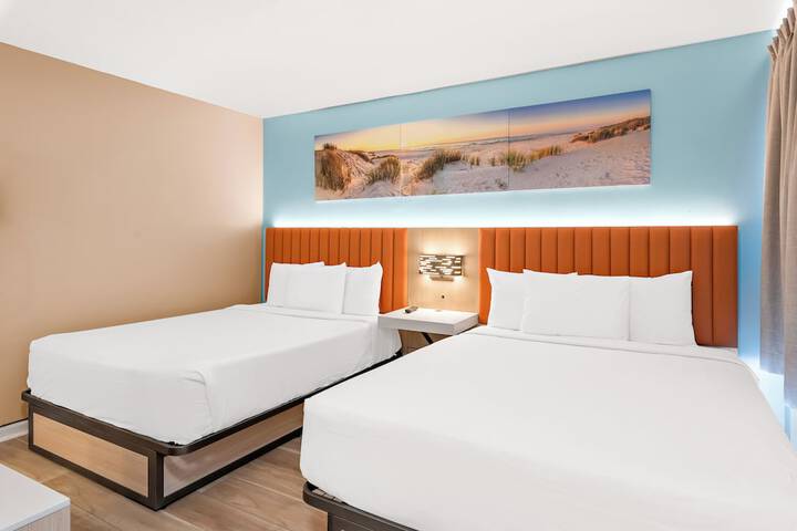 2 Double Beds (2 of 10)