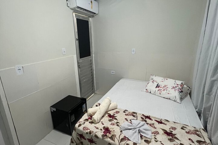 Room 8 of 19