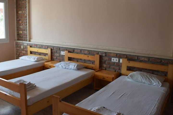 Room 17 of 19