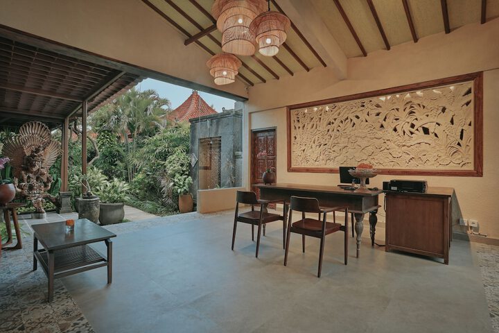 Lobby Photos