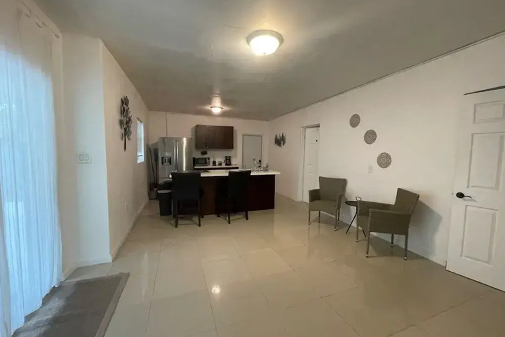 Room 3 of 6
