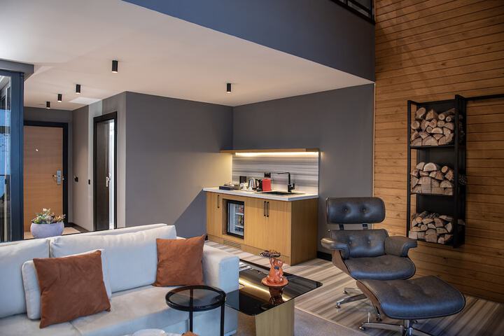 Room 35 of 175