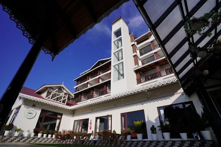 Hotel 76 of 81