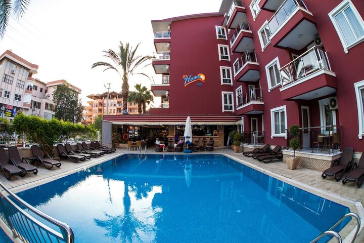 Pool Hotel