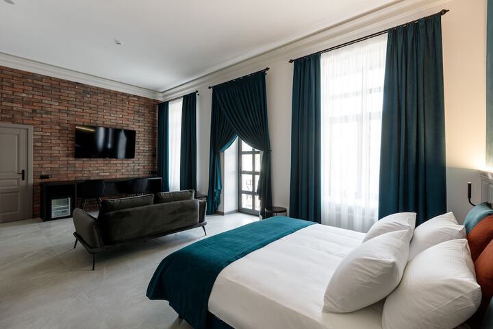 Room 19 of 70