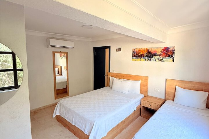 Room 18 of 39