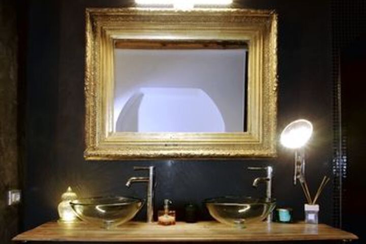 Room 3 of 12