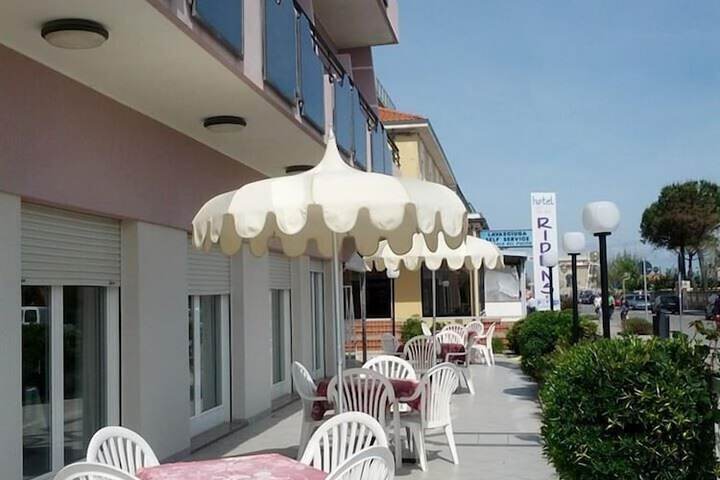 Hotel 34 of 37