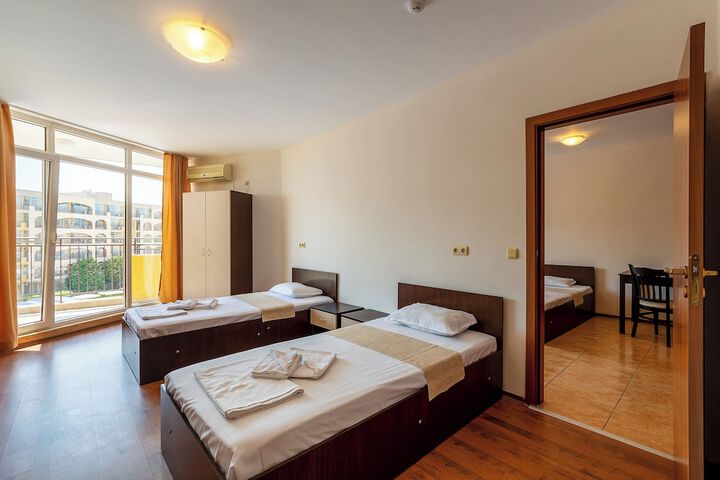 Room 15 of 65