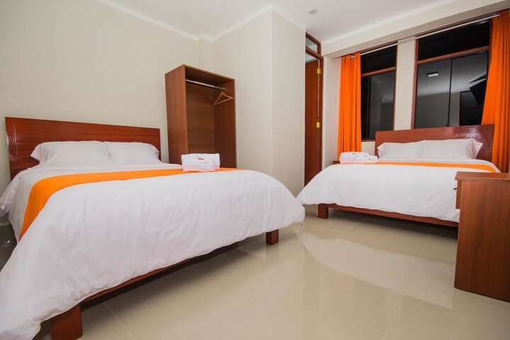 Room 8 of 11