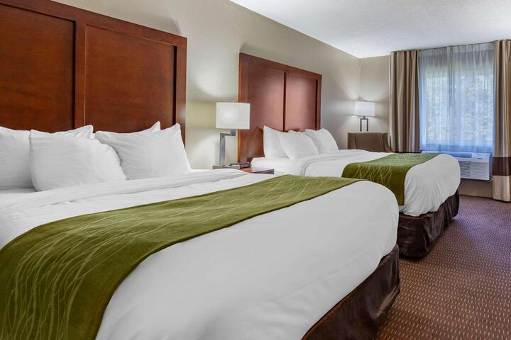 2 Double Beds Accessible (3 of 6)