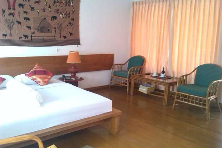 Room 3 of 32