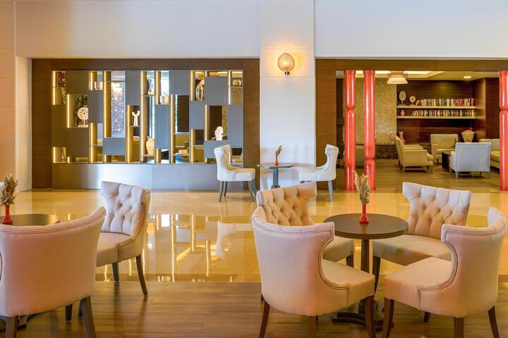 Hotel Interior 23 of 139