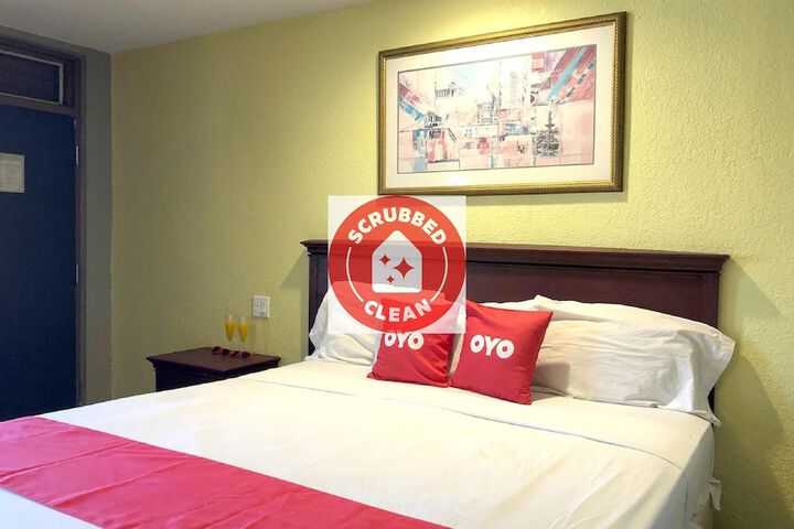 1 King Bed (9 of 9)