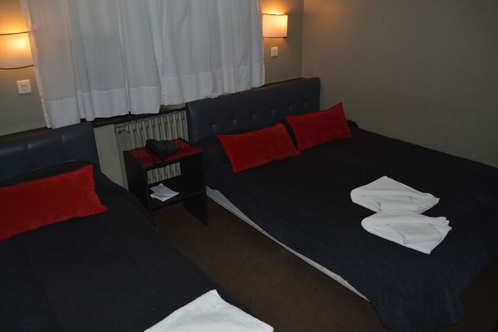 Room 8 of 35