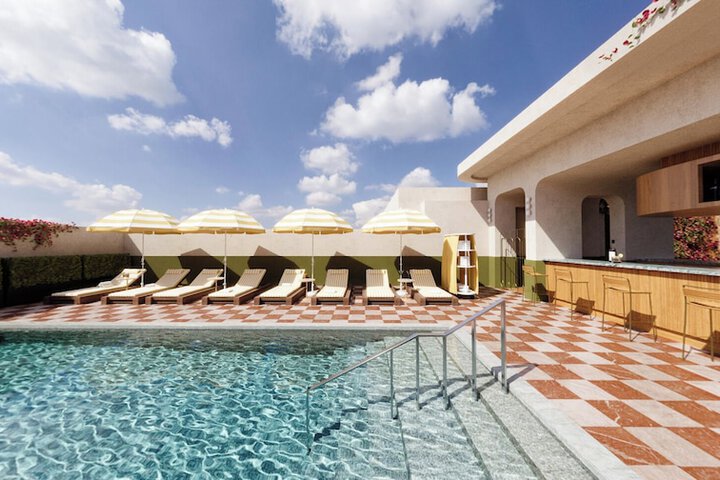 Pool 21 of 36