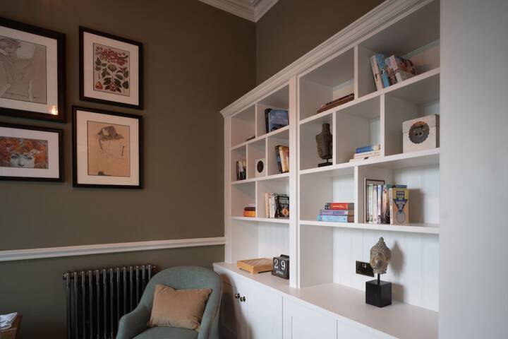 Room 12 of 42