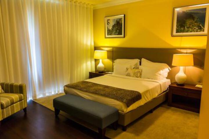 Room 210 of 211