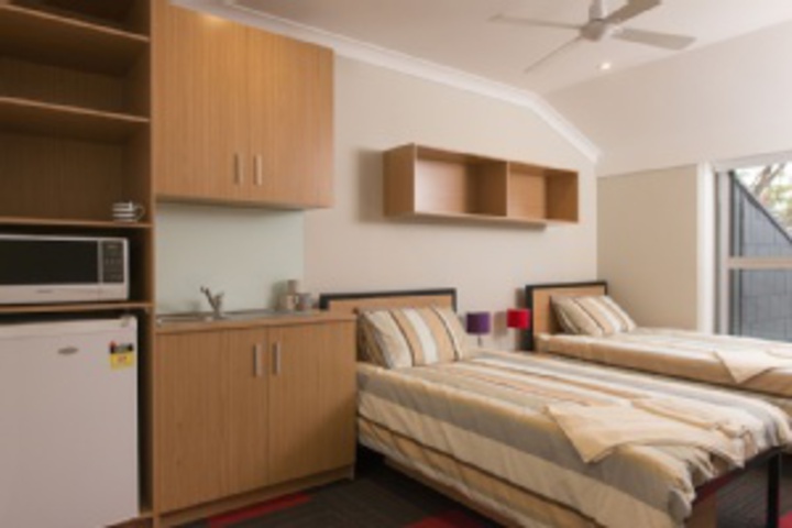 Room 235 of 288