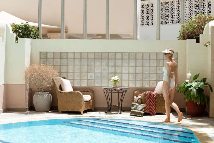 Pool 62 of 108