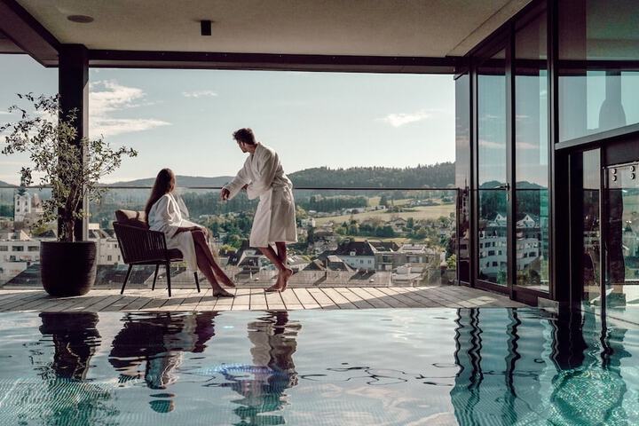 Pool 8 of 34