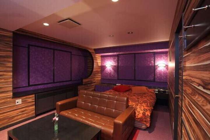 Room 18 of 36
