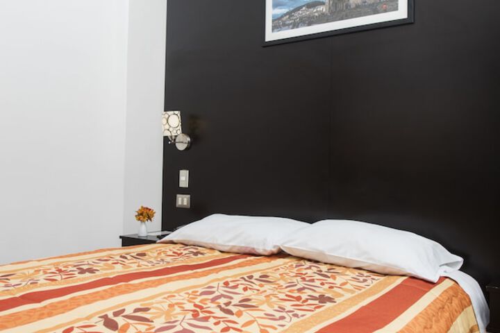 Room 28 of 176