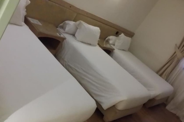 Room 7 of 26