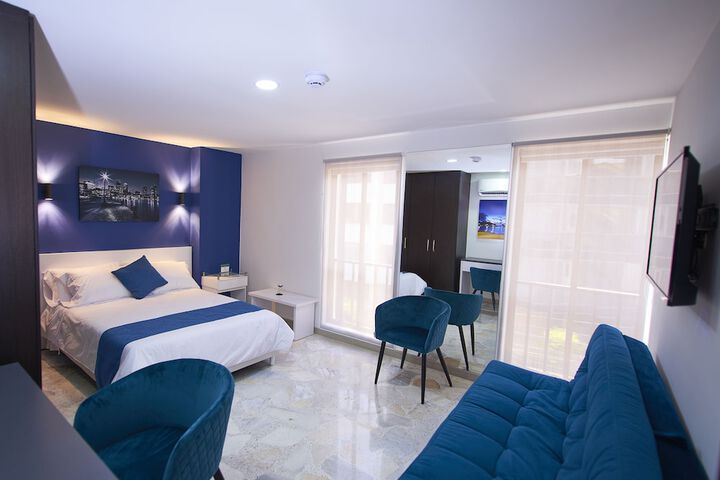 Room 8 of 30