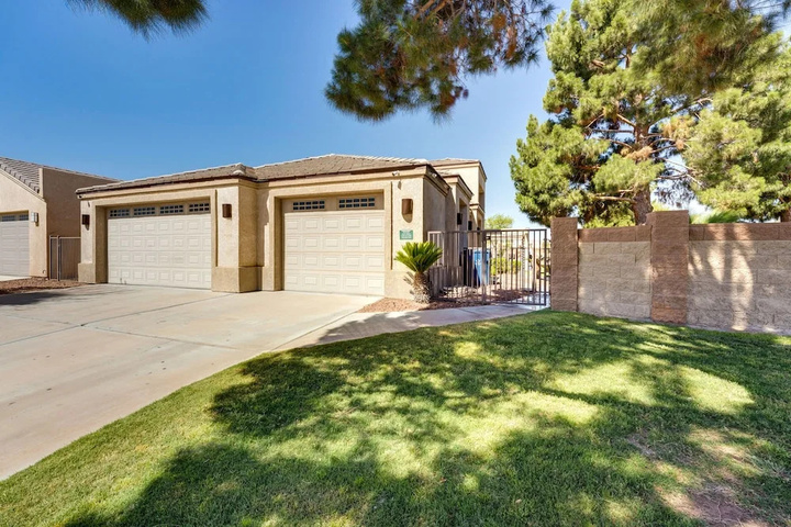 Exterior of Bullhead City Vacation Rental w / Pool & Hot Tub!