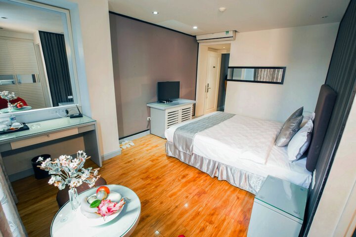 Room 15 of 35