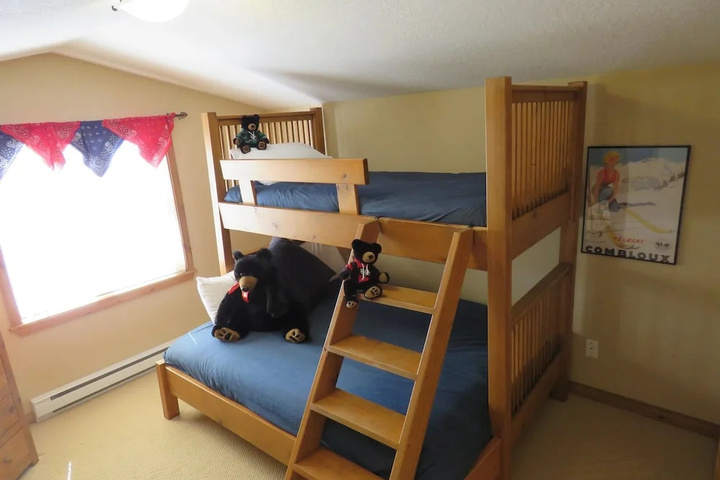 Room 2 of 13