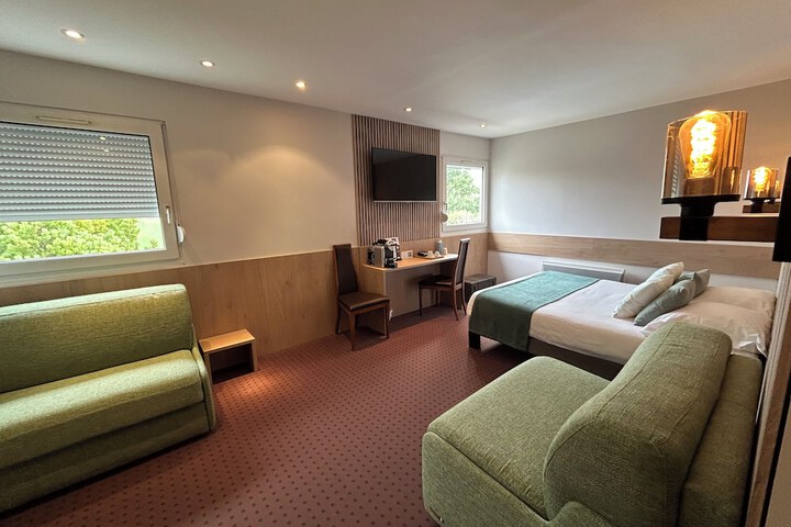 Room 22 of 51