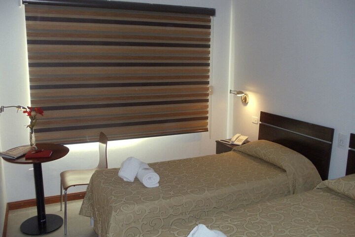 Room 5 of 14