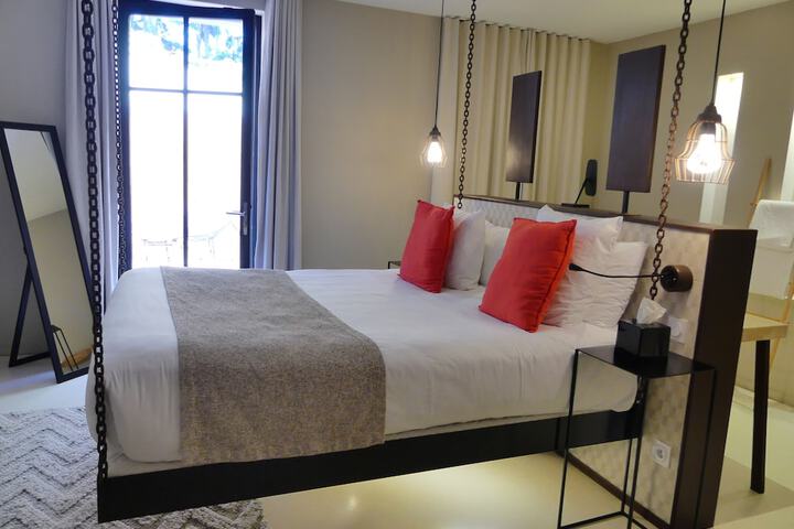Room 37 of 101