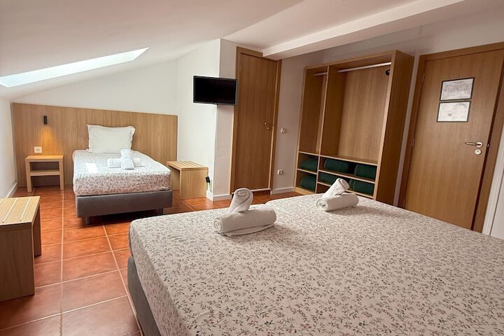 Room 106 of 157