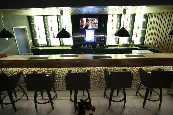 Dining Photos