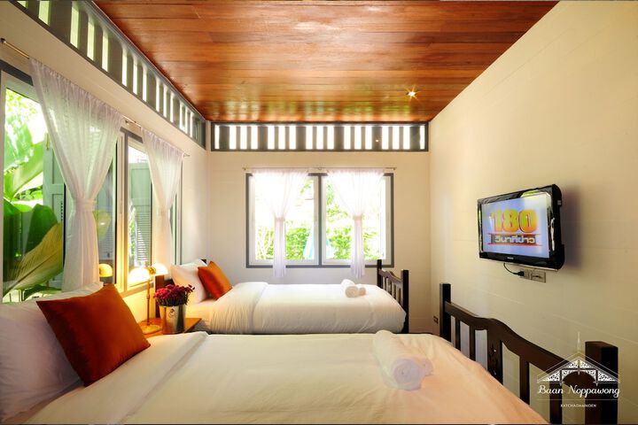 Room 16 of 42