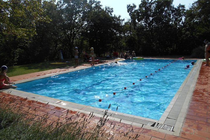 Pool 8 of 18