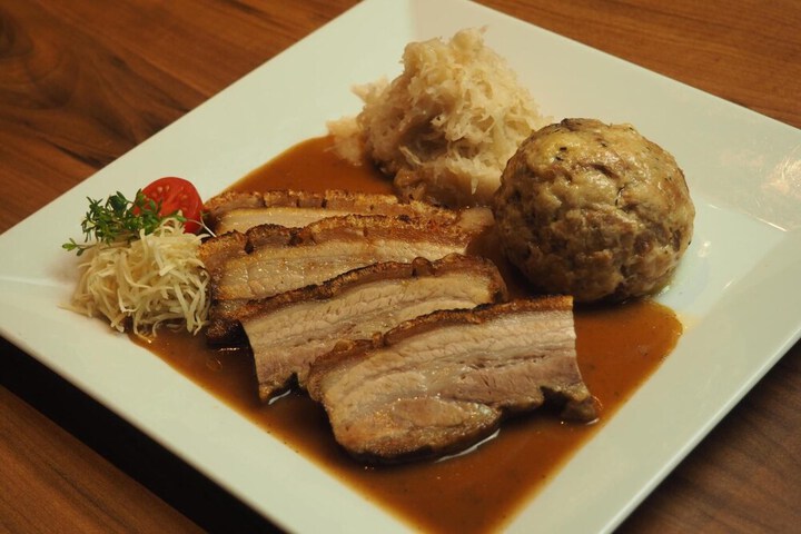 Dining 44 of 65