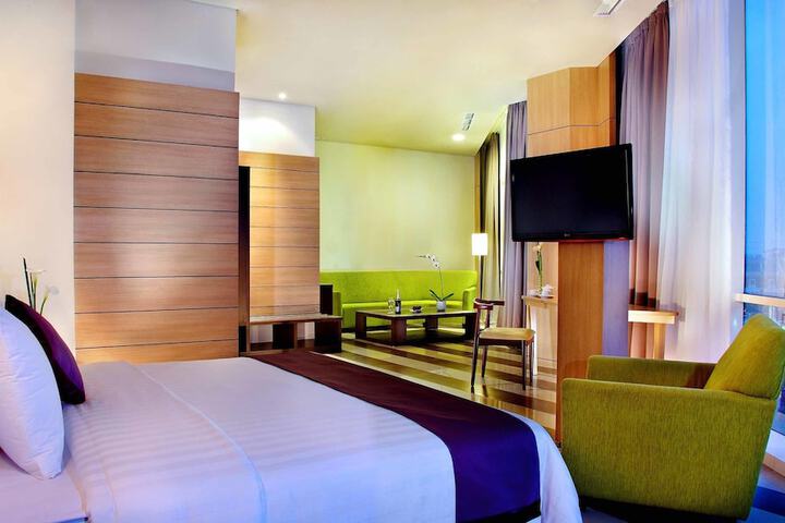 Room 4 of 34