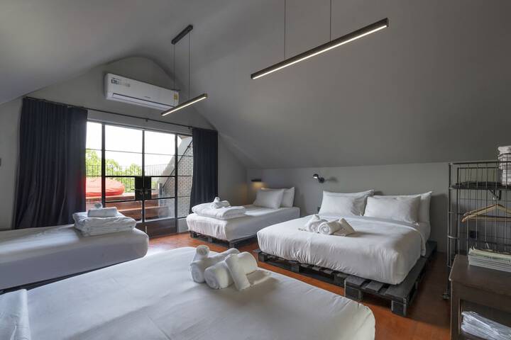 Room 70 of 219