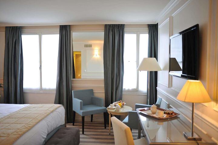 Room 36 of 80