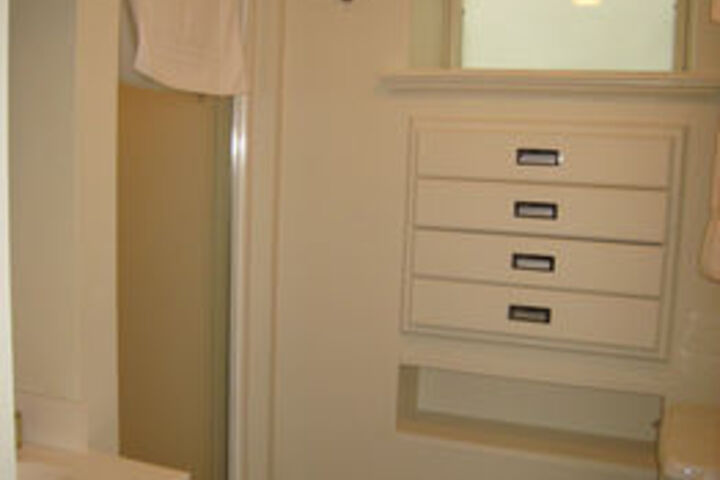 Room 4 of 19