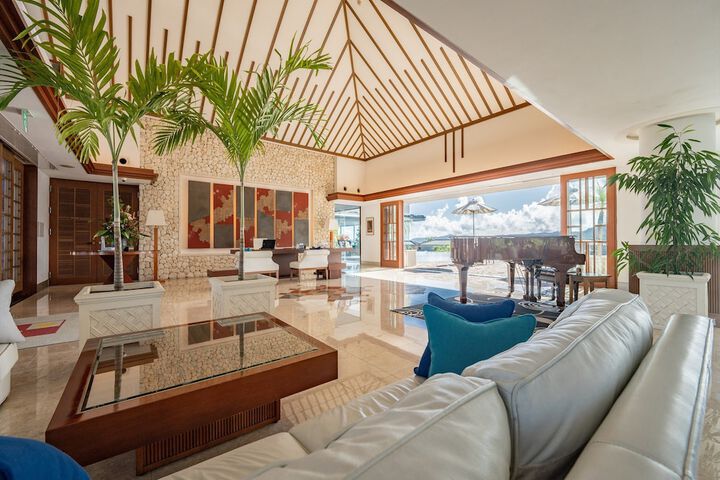 Guest Lobby