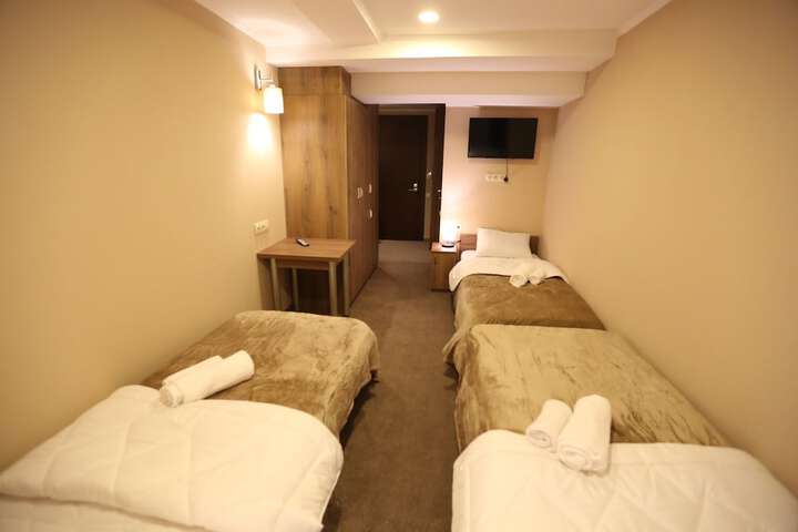 Room 7 of 41