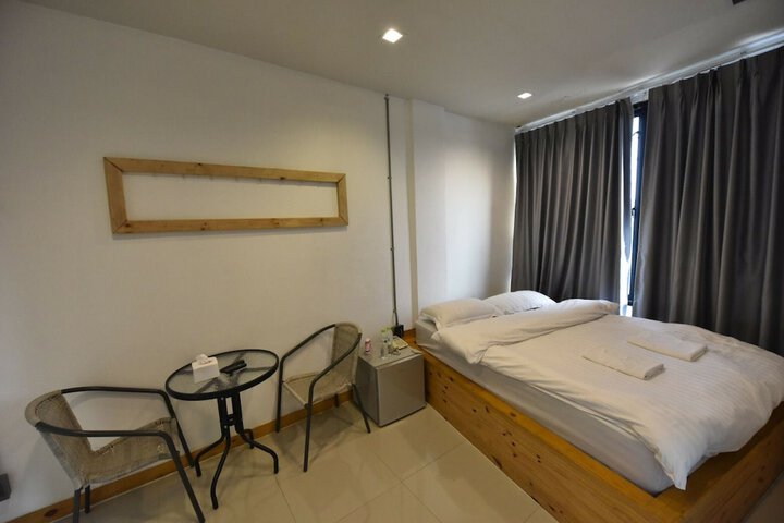 Room 16 of 24