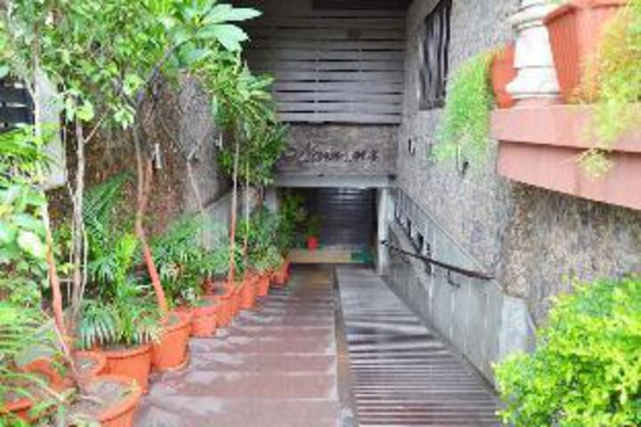 Hotel 7 of 14