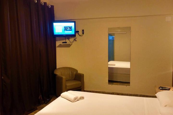 Room 14 of 39